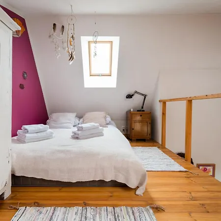 Marymont With Mezzanine By Bookinghost Apartmán