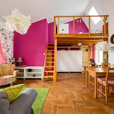 Apartamento Marymont With Mezzanine By Bookinghost *
