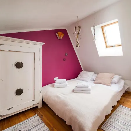 Marymont With Mezzanine By Bookinghost Apartamento *