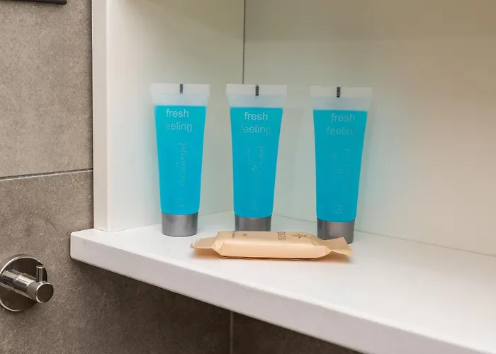 Marymont With Mezzanine By Bookinghost *