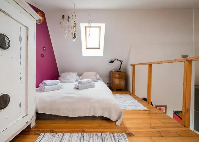 Marymont With Mezzanine By Bookinghost Διαμέρισμα