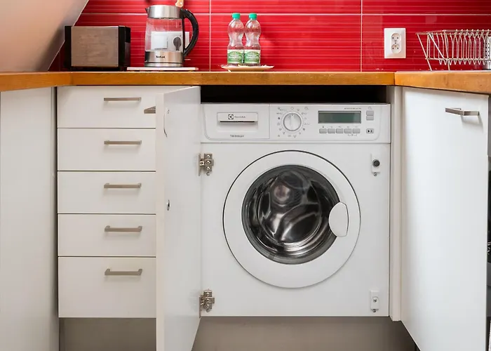 Marymont With Mezzanine By Bookinghost *